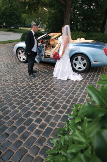 Driveway with Courtstone paver