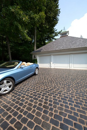 Driveway featuring Unilock Courtstone paver