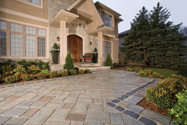 Front entrance by Unilock with Richcliff and Courtstone paver