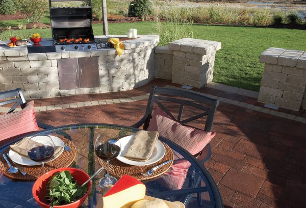 Patio Kitchen featuring Olde Quarry and Il Campo paver