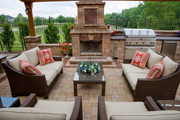 Unilock Patio Fireplace and Walls featuring Olde Greenwich Cobble paver