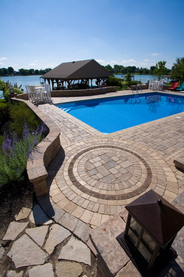 Unilock Pool Deck with Brussels Block paver and Brussels Dimensional wall