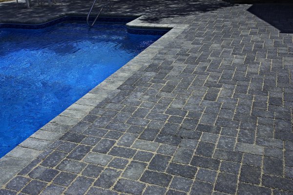 Pool deck with Antara paver by Unilock