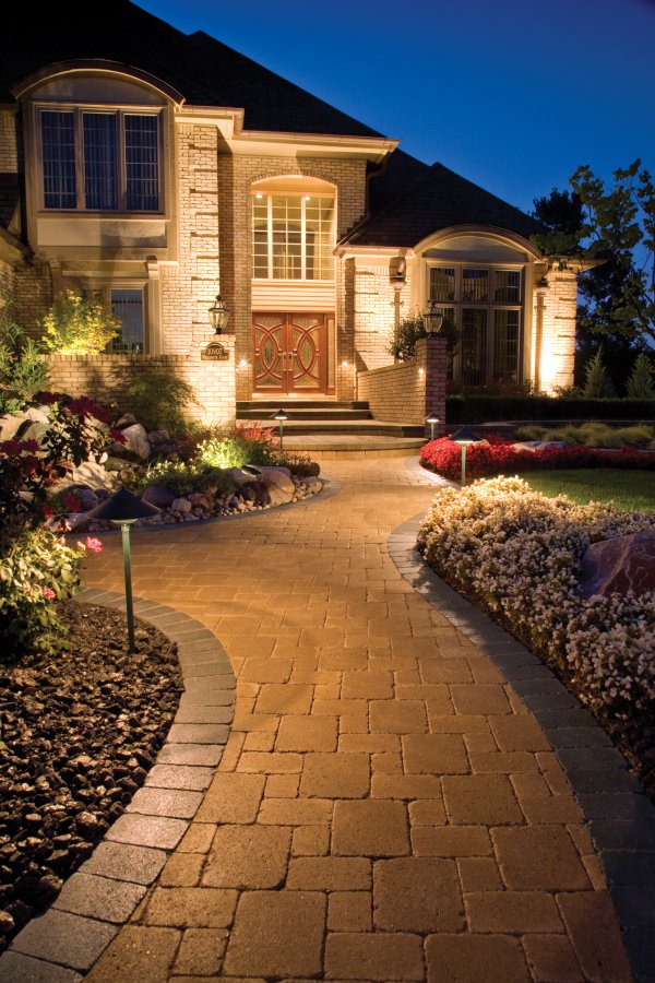 Walkway and Entrance with Brussels Block and Copthorne paver by Unilock